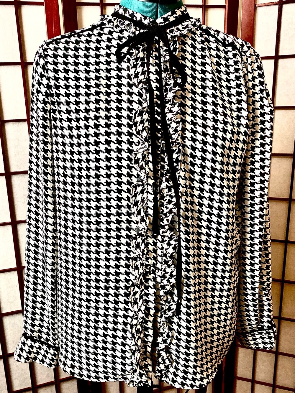 Zara Black & White Houndstooth Blouse